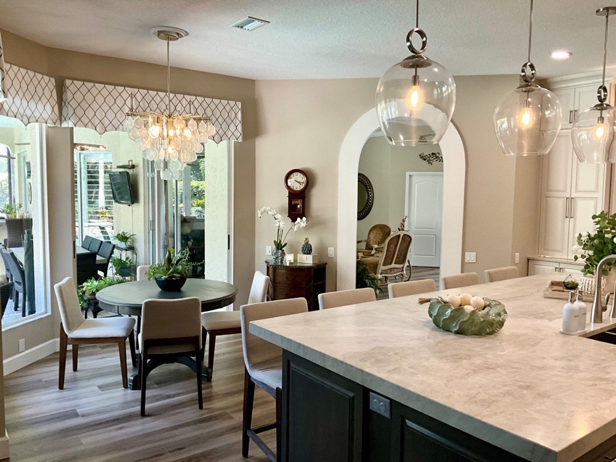 Breakfast room by Mia Bella Designs, Eastlake Kitchen Remodel, Tampa