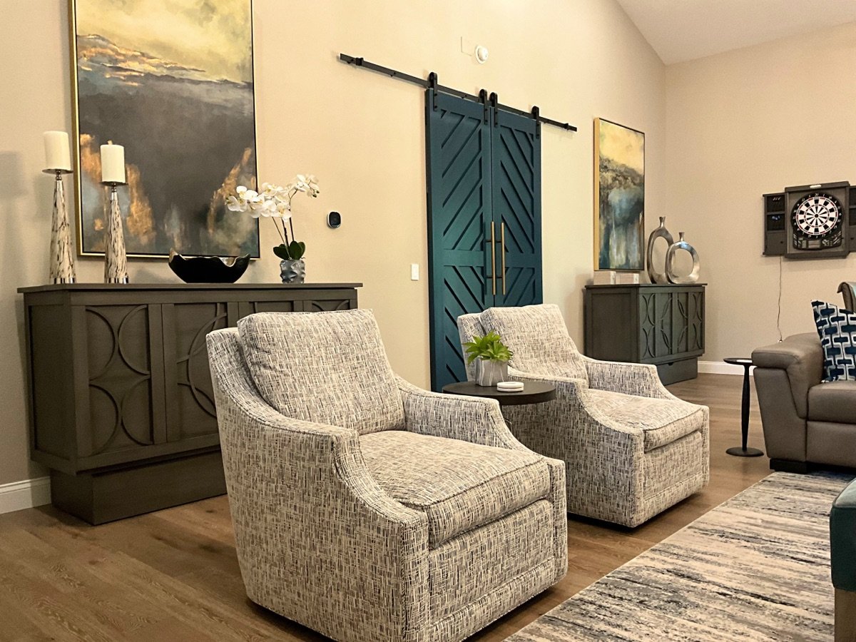 Seating area by Mia Bella Designs, Westchase Retreat Addition